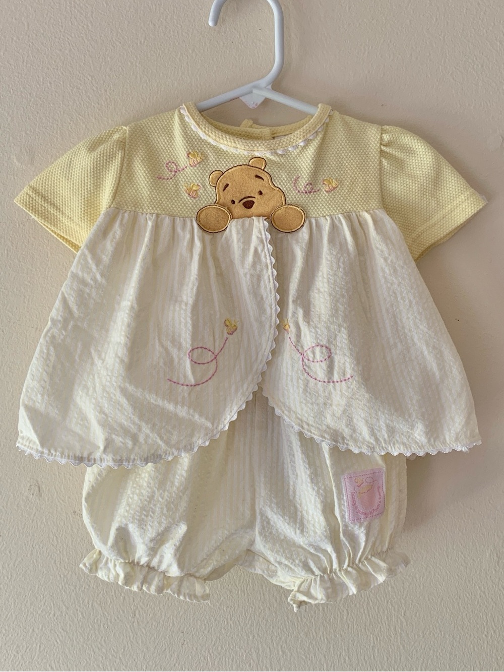 Disney Vintage Winnie the Pooh Yellow Pink Seersucker Dress & Bloomers Set 6-9M